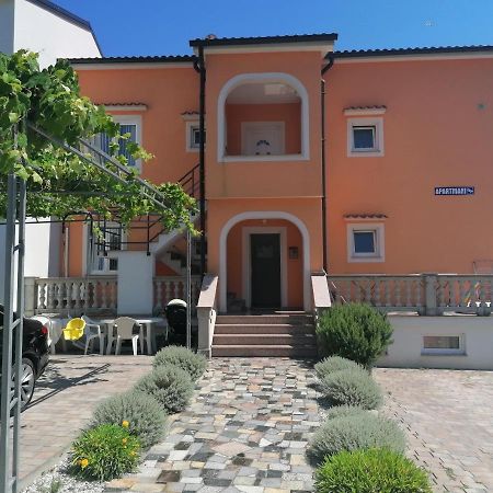 Apartmani Bulajic Krk Town Exterior photo