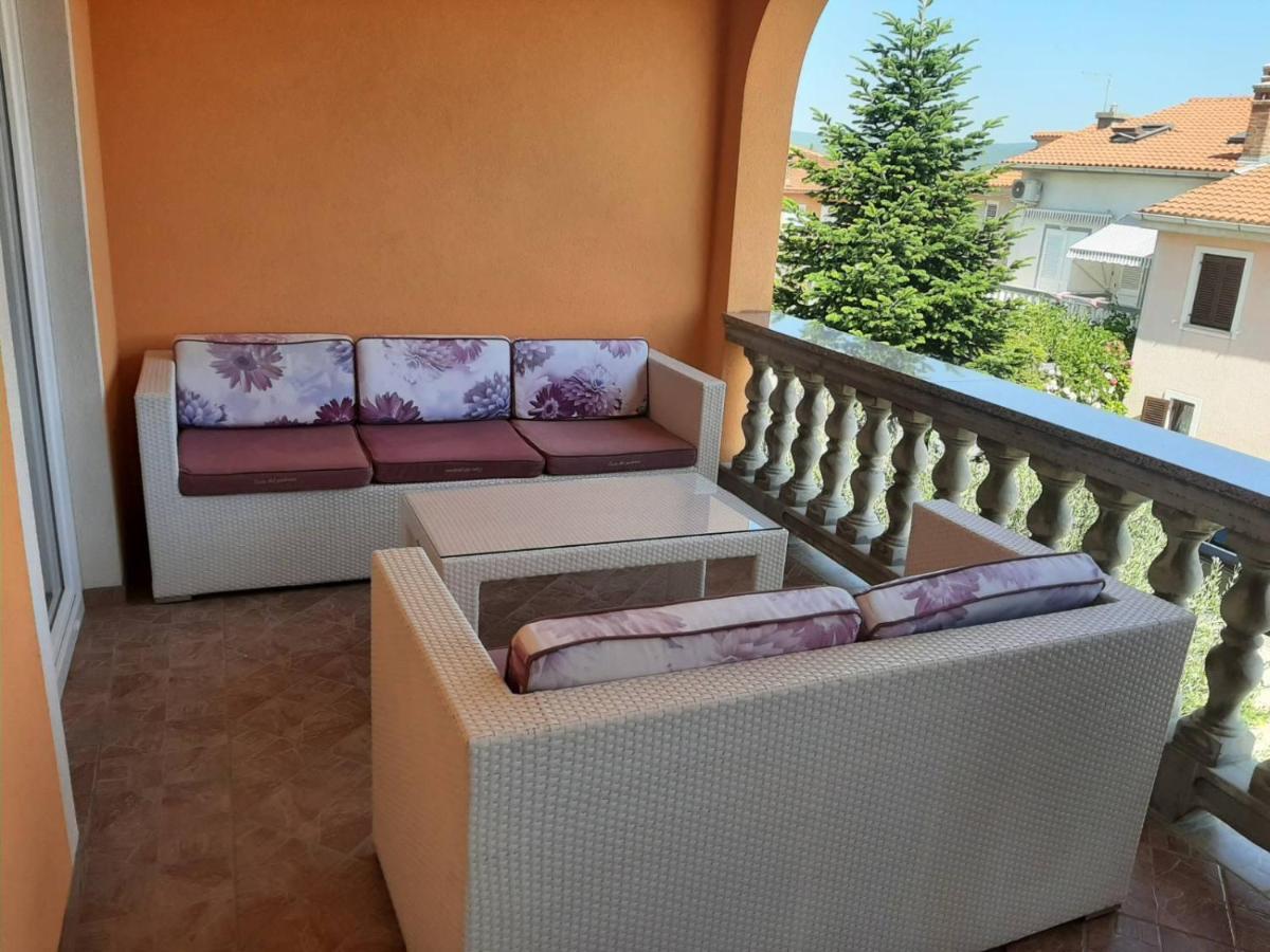 Apartmani Bulajic Krk Town Exterior photo