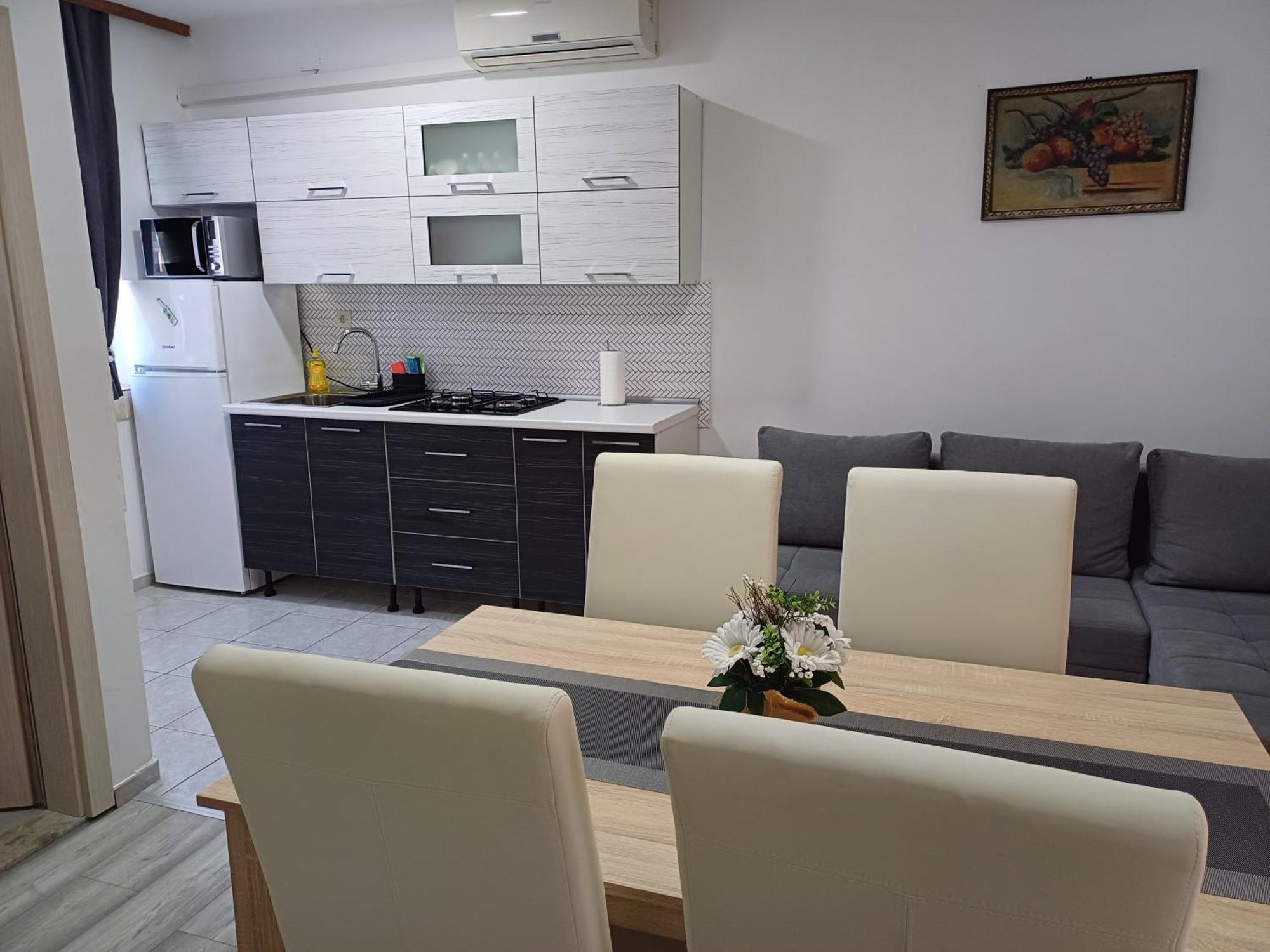 Apartmani Bulajic Krk Town Exterior photo